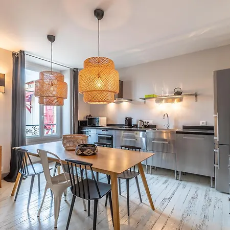 Romy - En Centre-ville Apartmán *